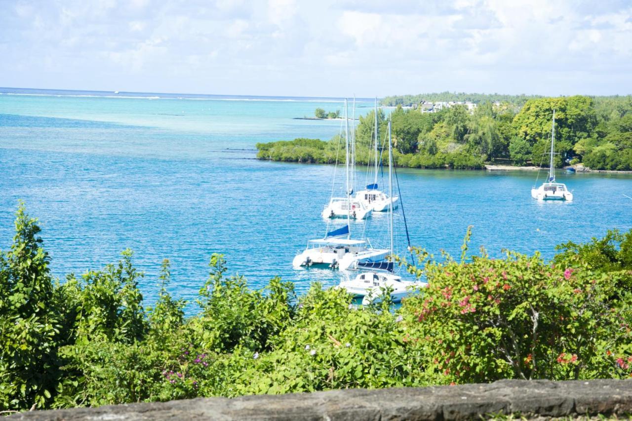 3 bedrooms appartement with sea view shared pool&enclosed garden at Trou d'Eau Douce Buitenkant foto